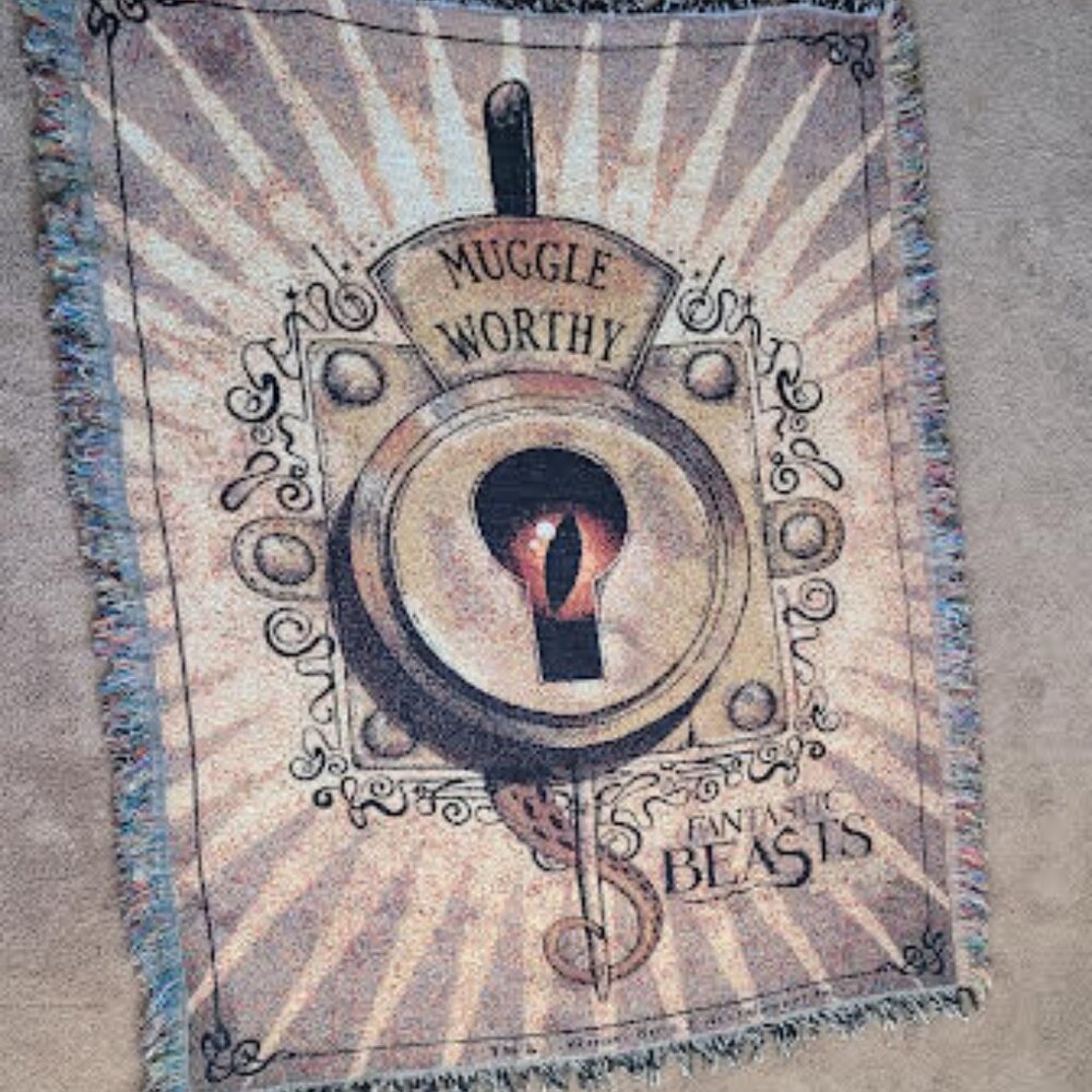 Harry Potter and the Fantastic Beasts rare woven tapestry throw blanket - Picture 6 of 7